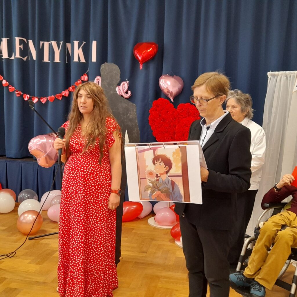 Podopieczne śpiewające piosenkę walentynkową