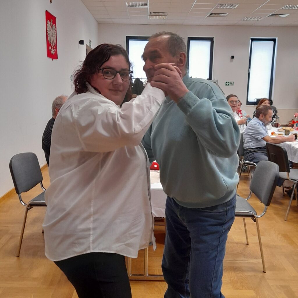 Tańcząca para podopiecznych