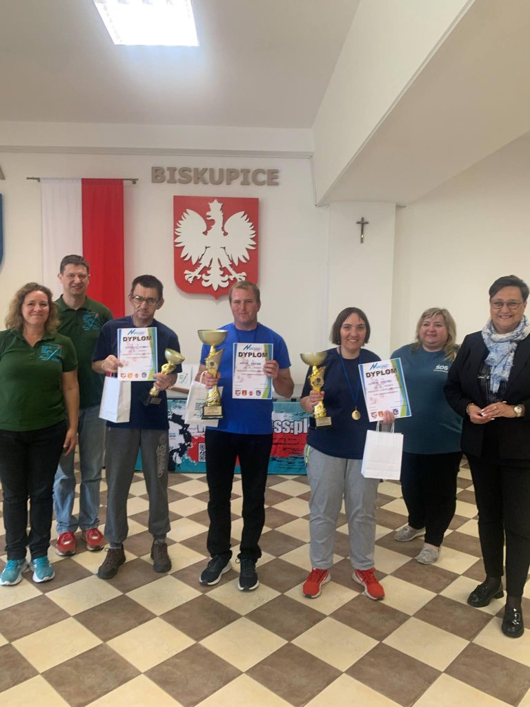 zdjęcie grupowe zwycięzców turnieju
