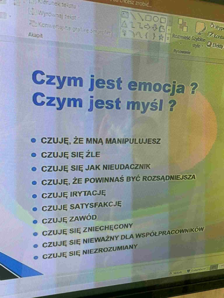 kadr z filmu o emocjach
