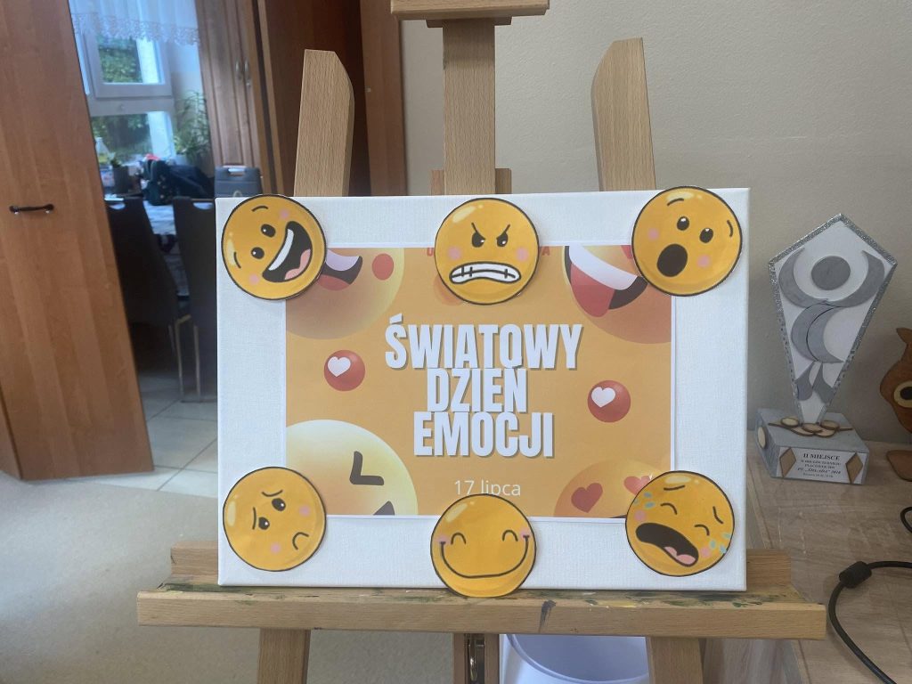 Plansza edukacyjna o emocjach