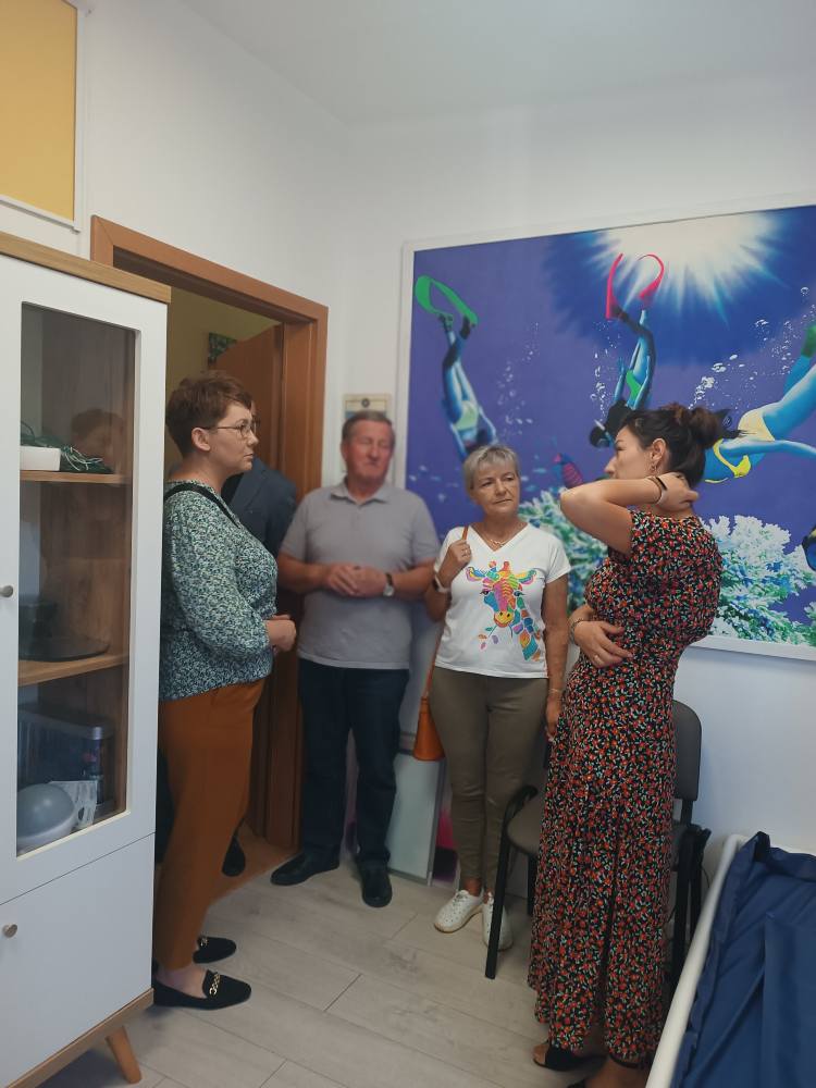 przedstawiciele Rady Gminy w pracowni sensorycznej