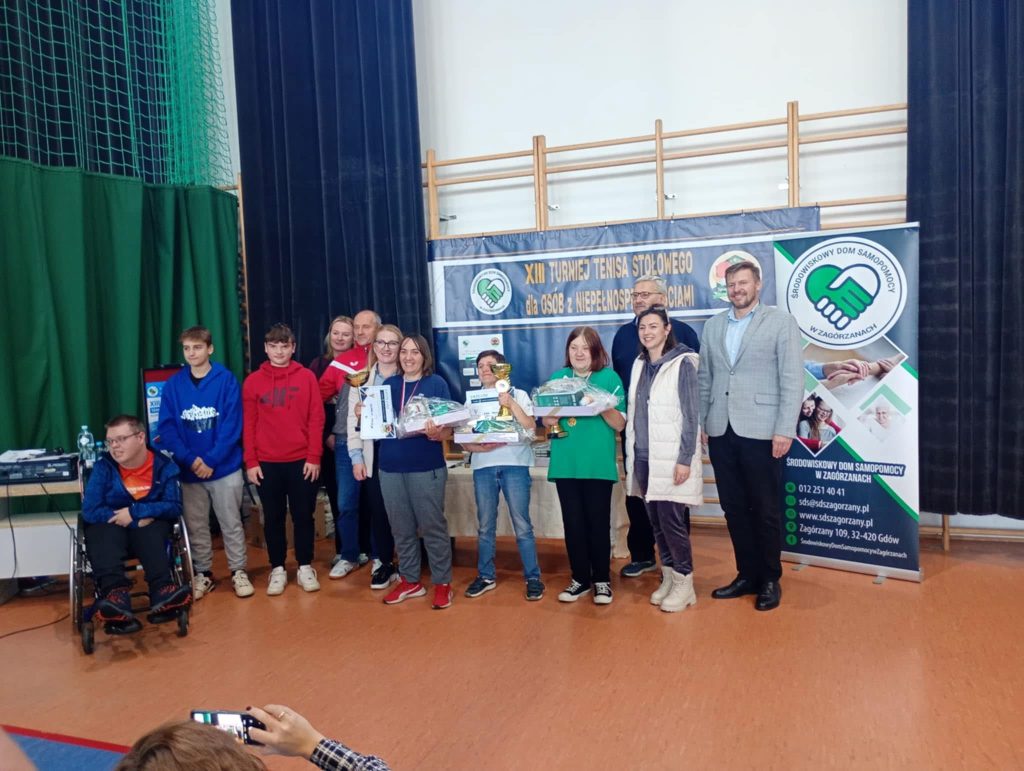 Zdjęcie grupowe zwycięzców tegorocznego turnieju