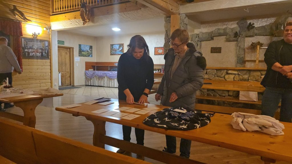 Podopieczni podczas warsztatów usamodzielniających