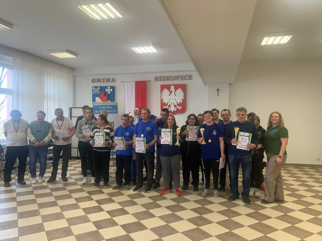 zdjęcie grupowe uczestników turnieju