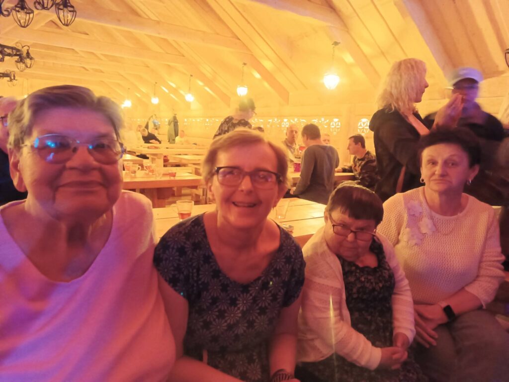 zdjęcie grupowe uczestników warsztatów